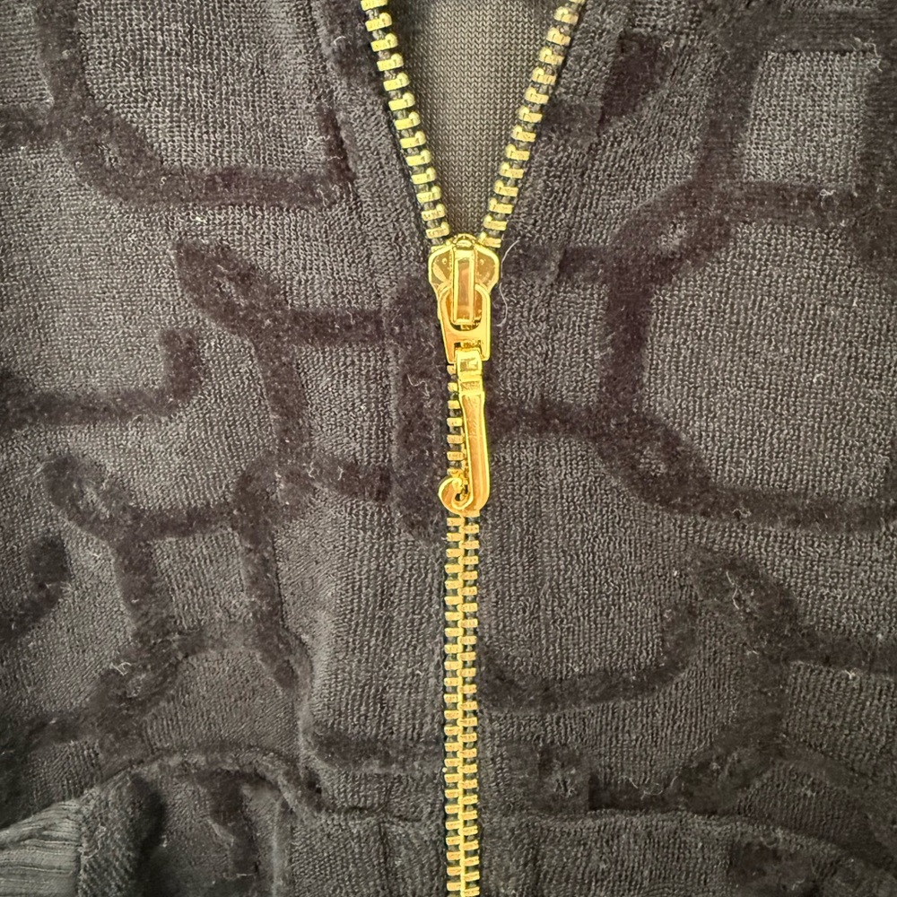 Juicy Couture Black Hooded Velvet Zip-Up Jacket with Gold Hardware size M Y2K - Picture 5 of 10